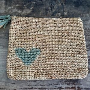 AERIN raffia clutch purse. Beach accessories. NEW